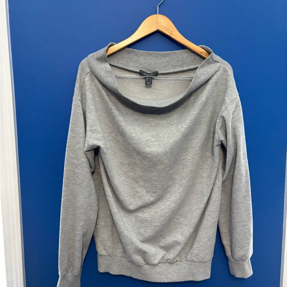 {Primark} distressed cold shoulder sweater, gray women's size 4